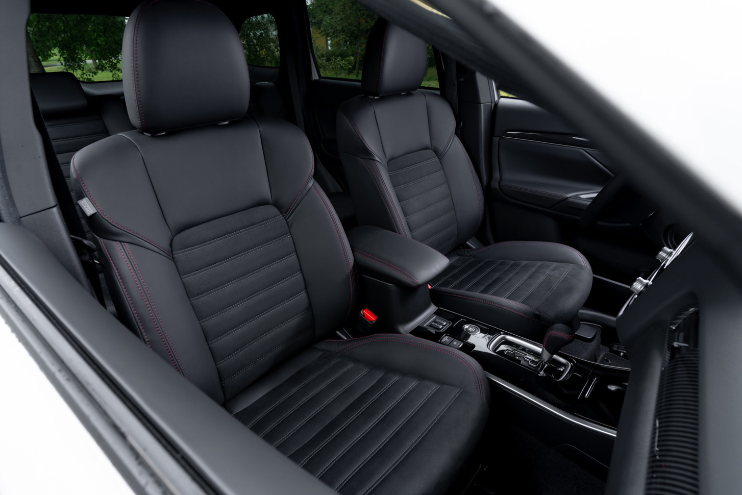 Обновленный Mitsubishi Outlander Обновленный Mitsubishi Outlander