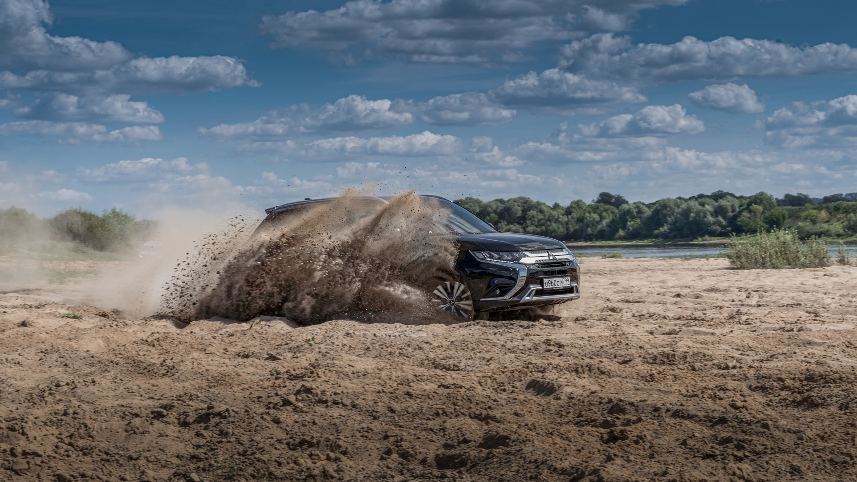 Обновленный Mitsubishi Outlander Обновленный Mitsubishi Outlander